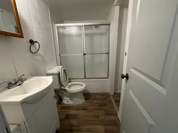 225 E Miami Ter, Kissimmee, FL 34741