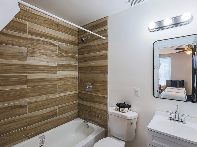 9 Glenmore Ave — Photo 51