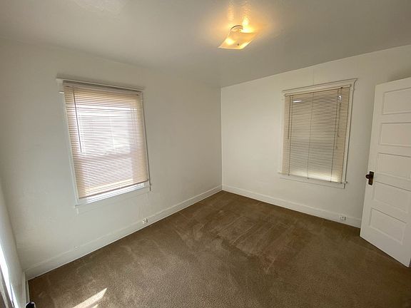 5th image of 317 Temple Ave #1/2