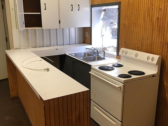 3rd image of 1510 Eden St