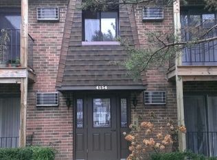 4154 Central Rd APT 1N, Glenview, IL 60025
