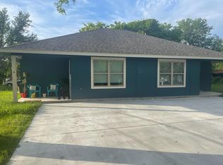 513 W China St #A, Lockhart, TX 78644