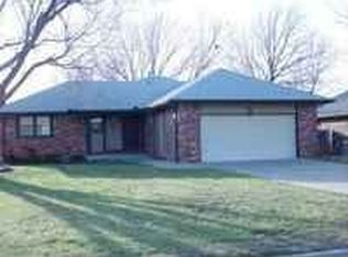 957 S Cypress Dr, Wichita, KS 67207