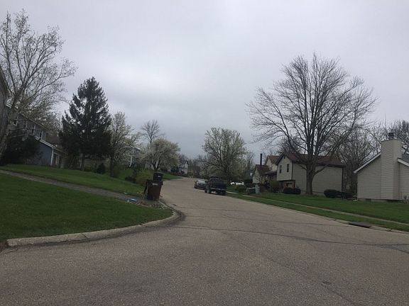4th image of 8242 Rollingwood Way