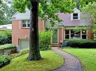 343 Sumac Rd, Highland Park, IL 60035