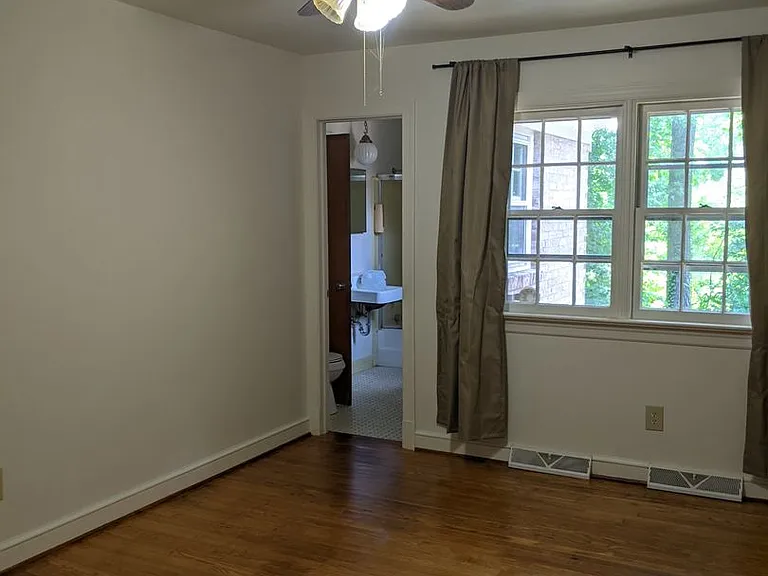 318 Jasper Ln — Photo 18