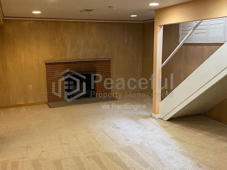 2250 Bryan Cir — Photo 24