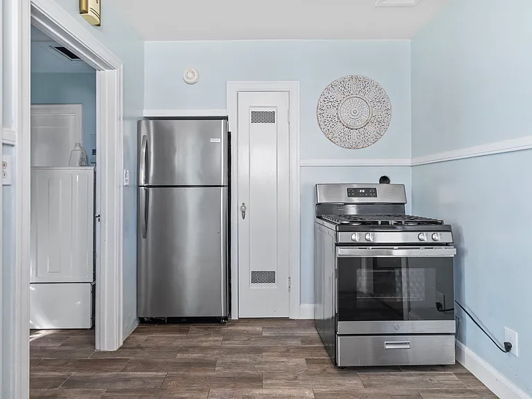 1622 W Harding Way — Photo 13