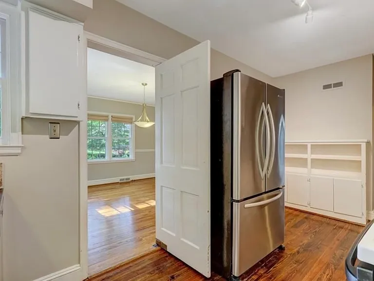1804 Madison Ave — Photo 7