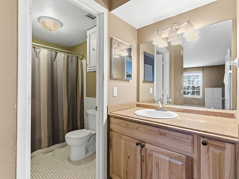 1023 Smetana Rd #6 — Photo 2