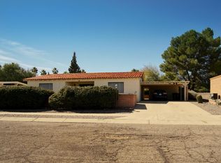 726 S La Bellota, Green Valley, AZ 85614