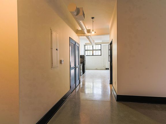 3rd image of 2801 Barber Ave #10808711