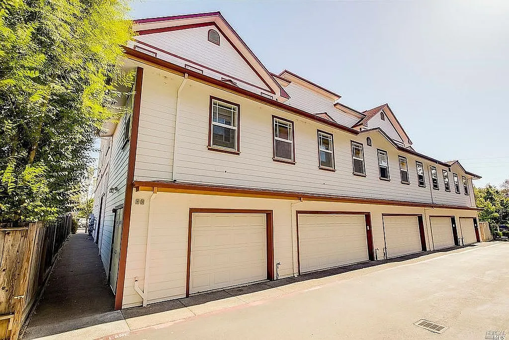 474 Emily Rose Cir photo 1