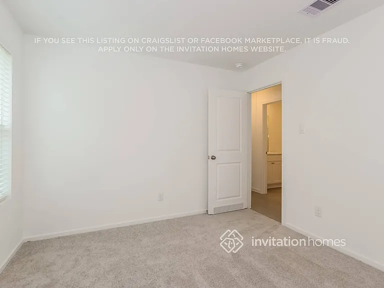 15215 Abella Dr — Photo 14