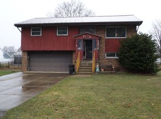 7676 Fairlane Dr, Fairview, PA 16415