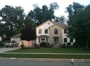574 Bobwhite Trl, Akron, OH 44319