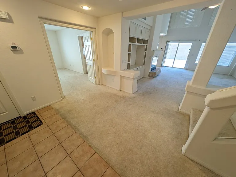 10900 Royal Highlands St — Photo 4