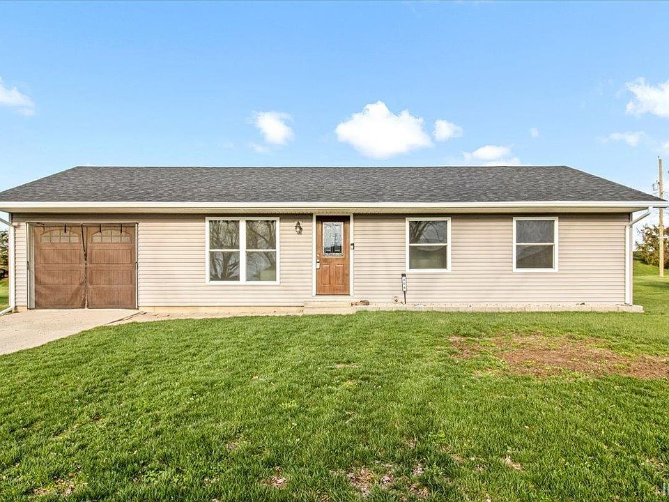 1st image of 806 S Elm Blvd