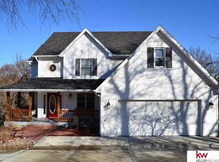8930 Cass Cir, Plattsmouth, NE 68048