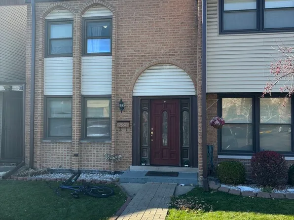 7654 S 88th Ct #25, Justice, IL 60458