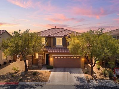 8801 Cavern Peak Dr, Las Vegas, NV, 89178