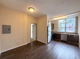 University Village, Hayward, CA 94542