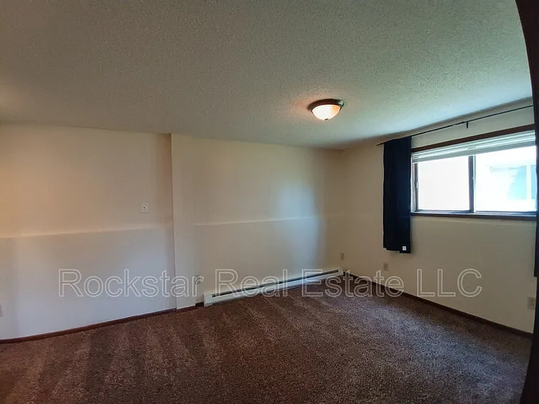 537 E Garland Ave — Photo 18