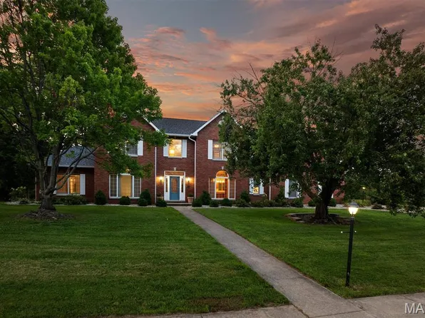 116 Fairwood Hills Rd, O'Fallon, IL 62269
