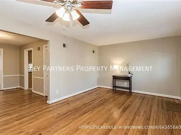 4th image of 4931 W 72nd Ter