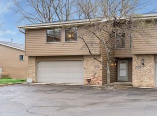 14244 Chestnut Dr, Eden Prairie, MN 55347