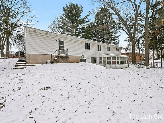 5th image of 5328 Lindenwood St