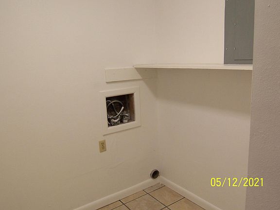 5th image of 305 Willowood Dr