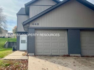 448 NE Churchill St, Lees Summit, MO 64086