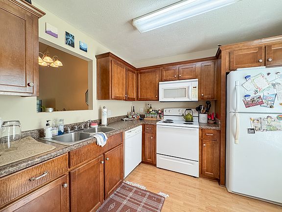 3rd image of 101 Crossway Cottages Ln #A