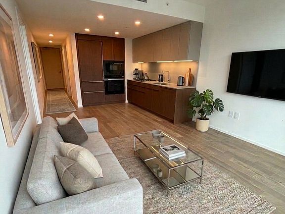 2nd image of 333 Ward Ave #3509
