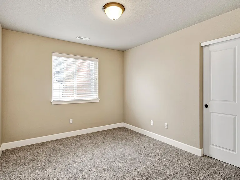 6145 SE Woodstock Blvd — Photo 26