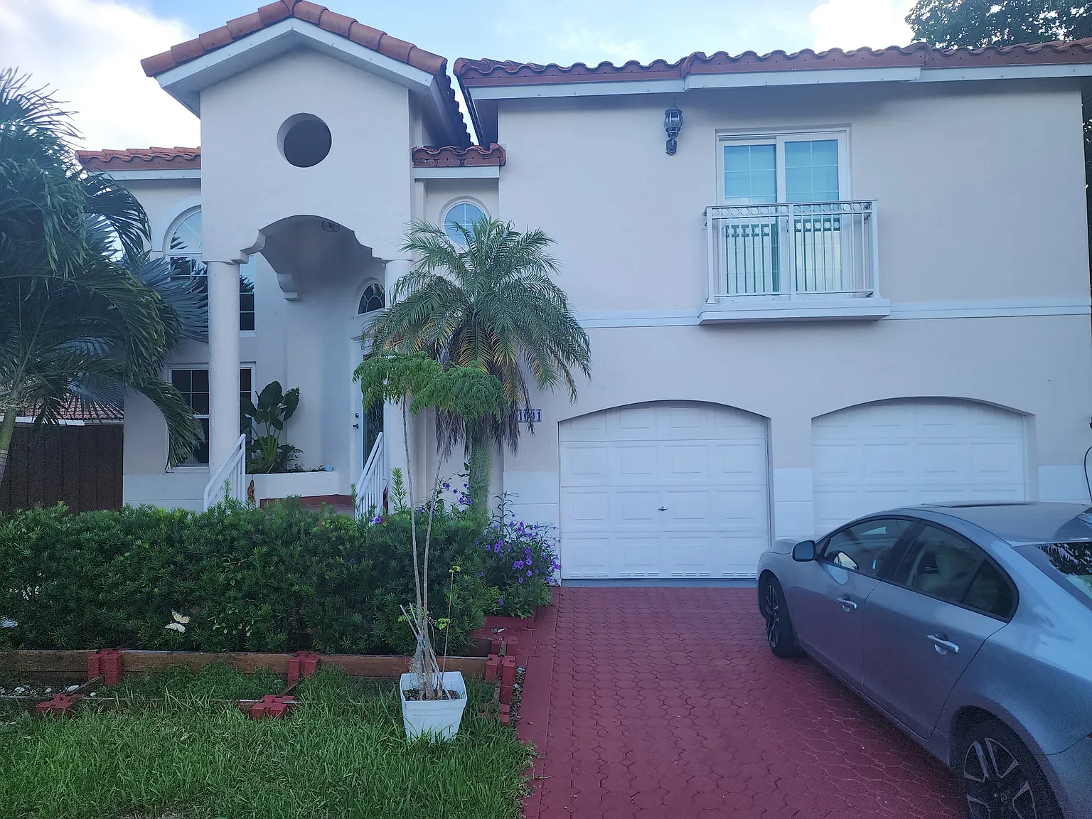3 bed, 1847 sqft, $3,900 — Photo 2
