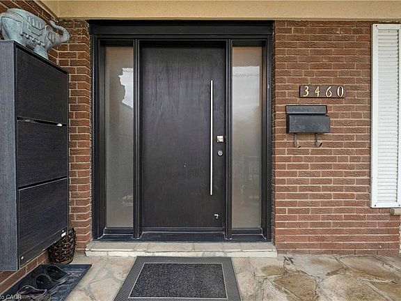 4th image of 3460 Cawthra Rd