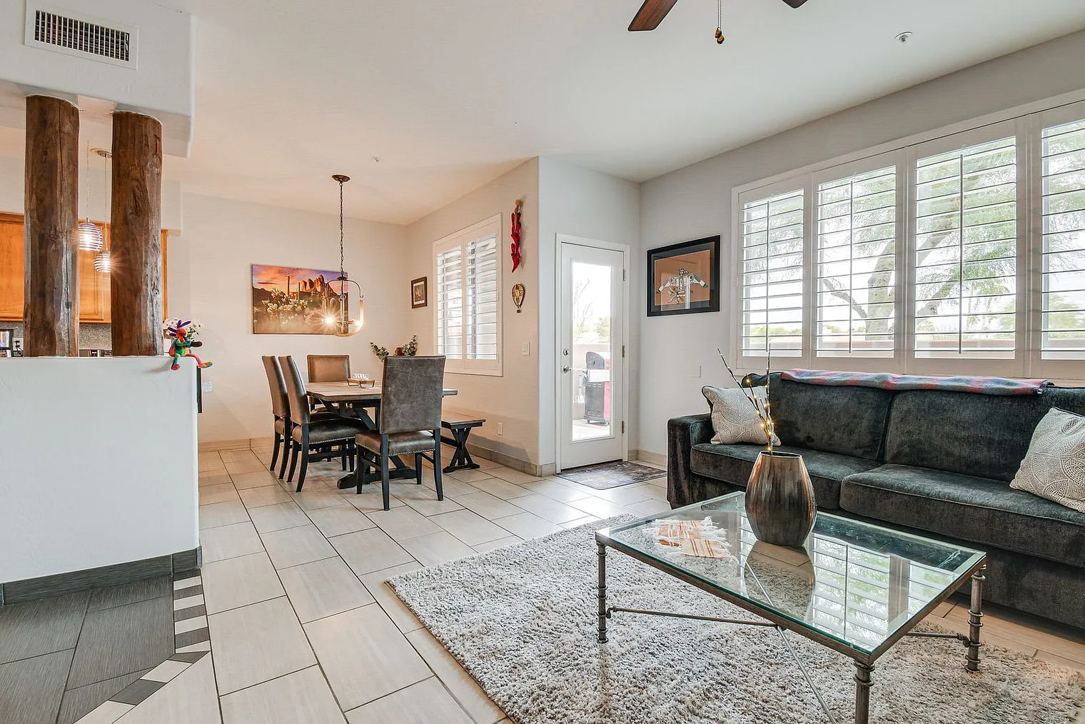 3 bed, 2.0 bath, 1776 sqft, $4,419 — Photo 3