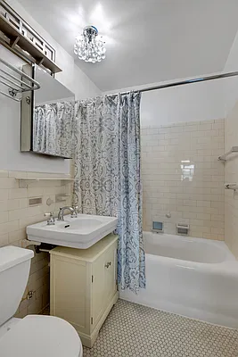 Rented by Compass | media 6