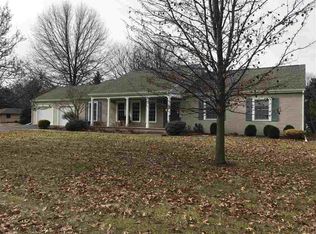 611 S Church St, Winnebago, IL 61088
