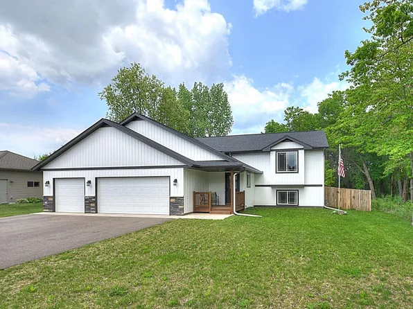 454 Roosevelt Dr, Dresser, WI 54009