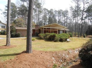 3172 Rockview Dr, Lithonia, GA 30038