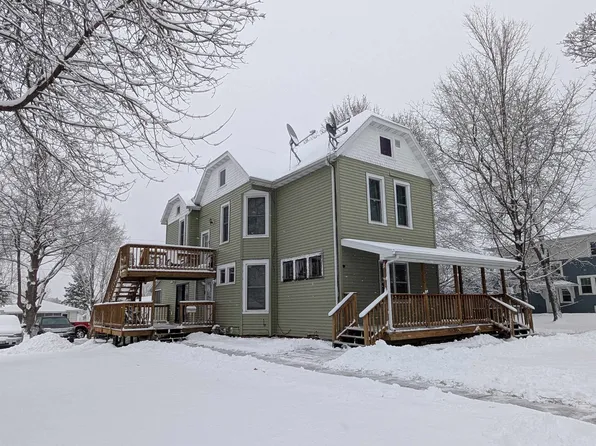 130 S Franklin St, Oconto Falls, WI 54154