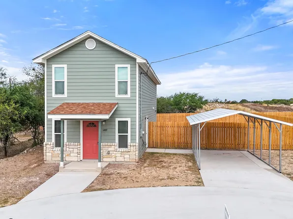 1289 Cantu Rd, Del Rio, TX 78840