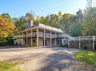 5598 Flintstone Dr, Barboursville, VA 22923