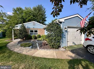 6 Picardy Pl, Southampton, NJ 08088