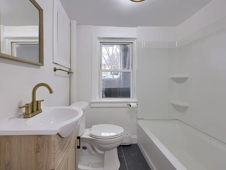 147-149 Church St #1-305 — Photo 7