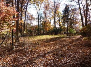 28003 Osborn Rd, Bay Village, OH 44140