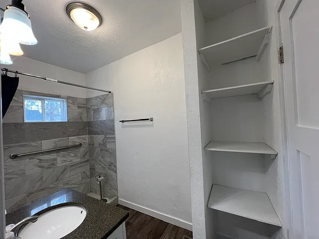 739 Mill St — Photo 12